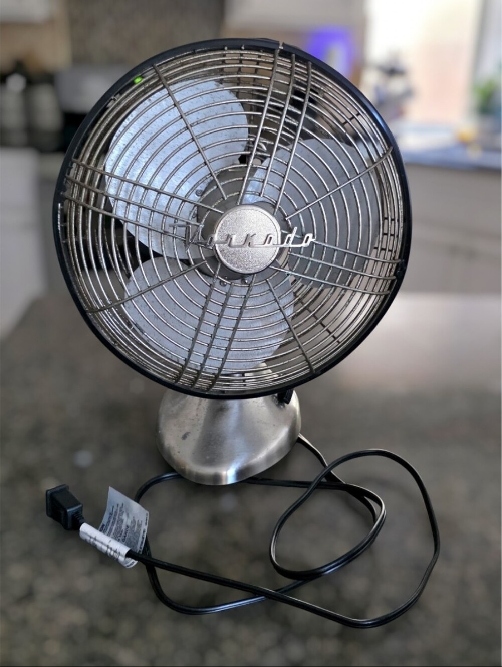 Vornado Air Silver Swan Vintage style 3-Speeds Oscillating Fan Tested and workin